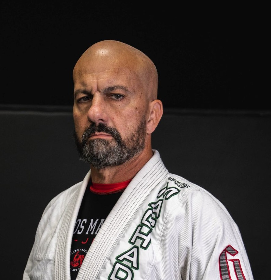 Carlos Machado headshot